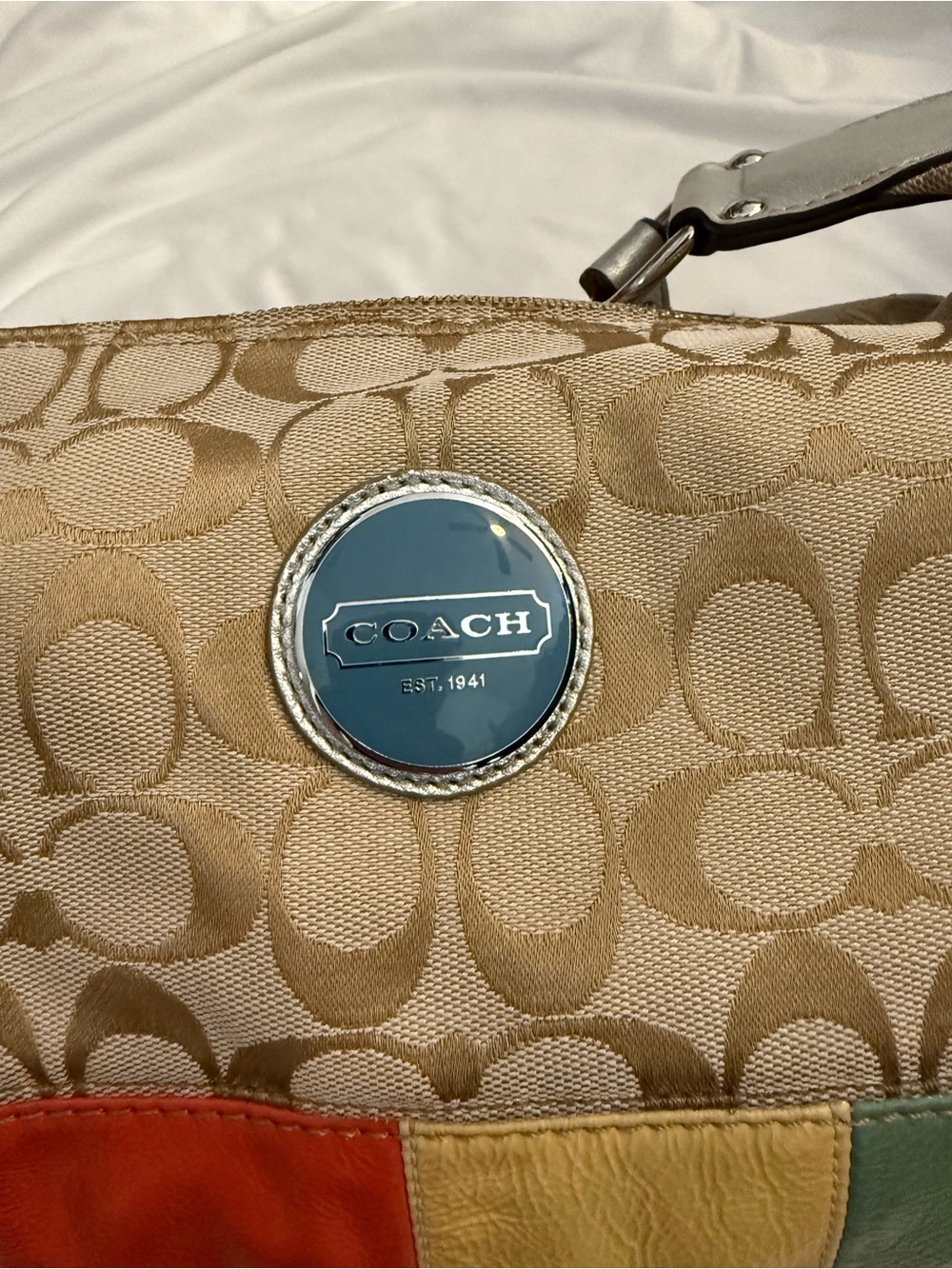 EUC Vintage Coach Gallery Signature
Hobo Shoulder Bag with Multicolor Stripe - Picture 13 of 15